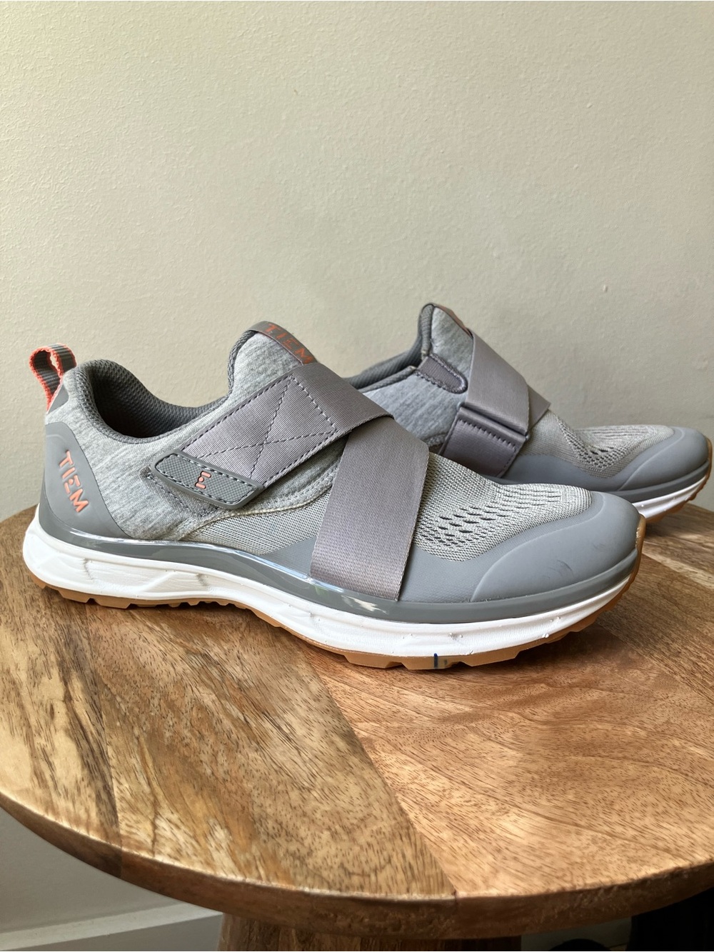 Tiem | Slipstream Women's Clip Spin Cycling Shoe Lunar Gray